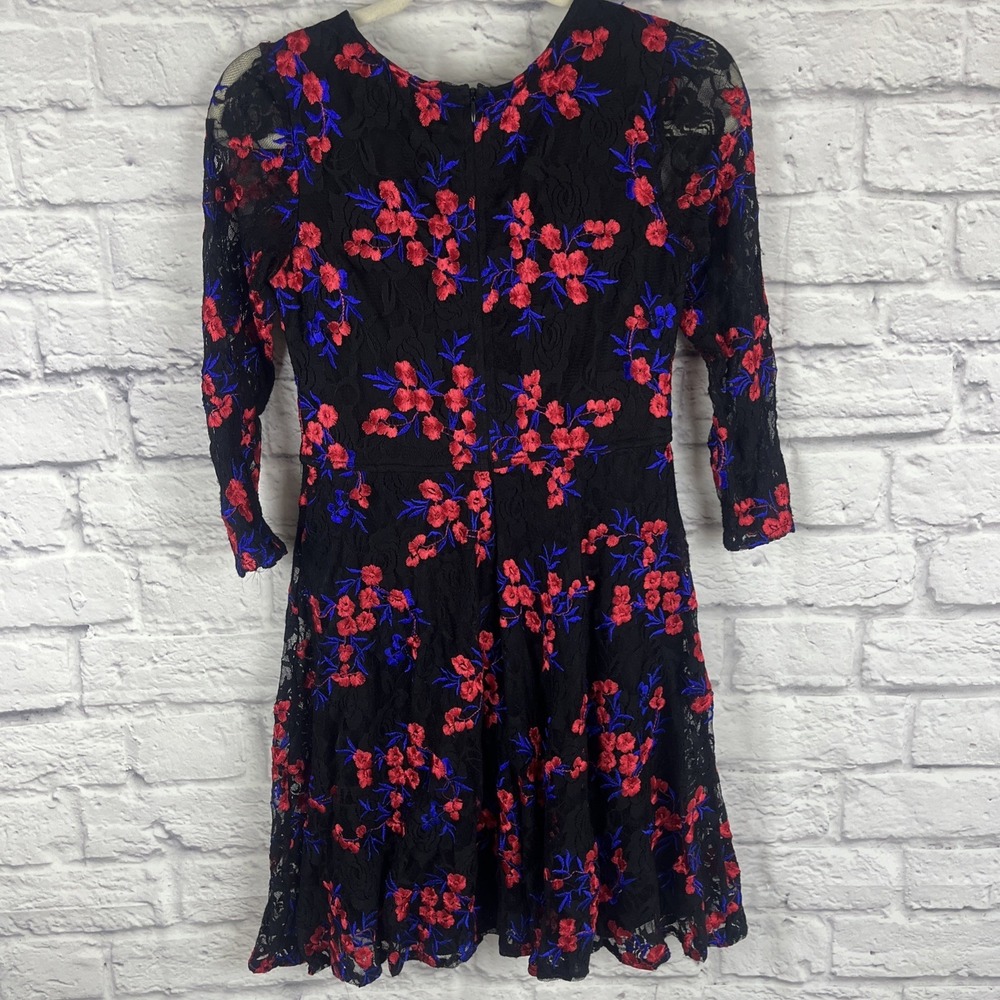 Lulu's Whimsigoth Romantic Embroidered Floral Lace Overlay Skater Dress Small - Picture 8 of 11